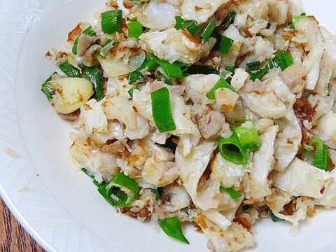 捨てたらアカン！　「ヒラメの皮ニンニク焼き」